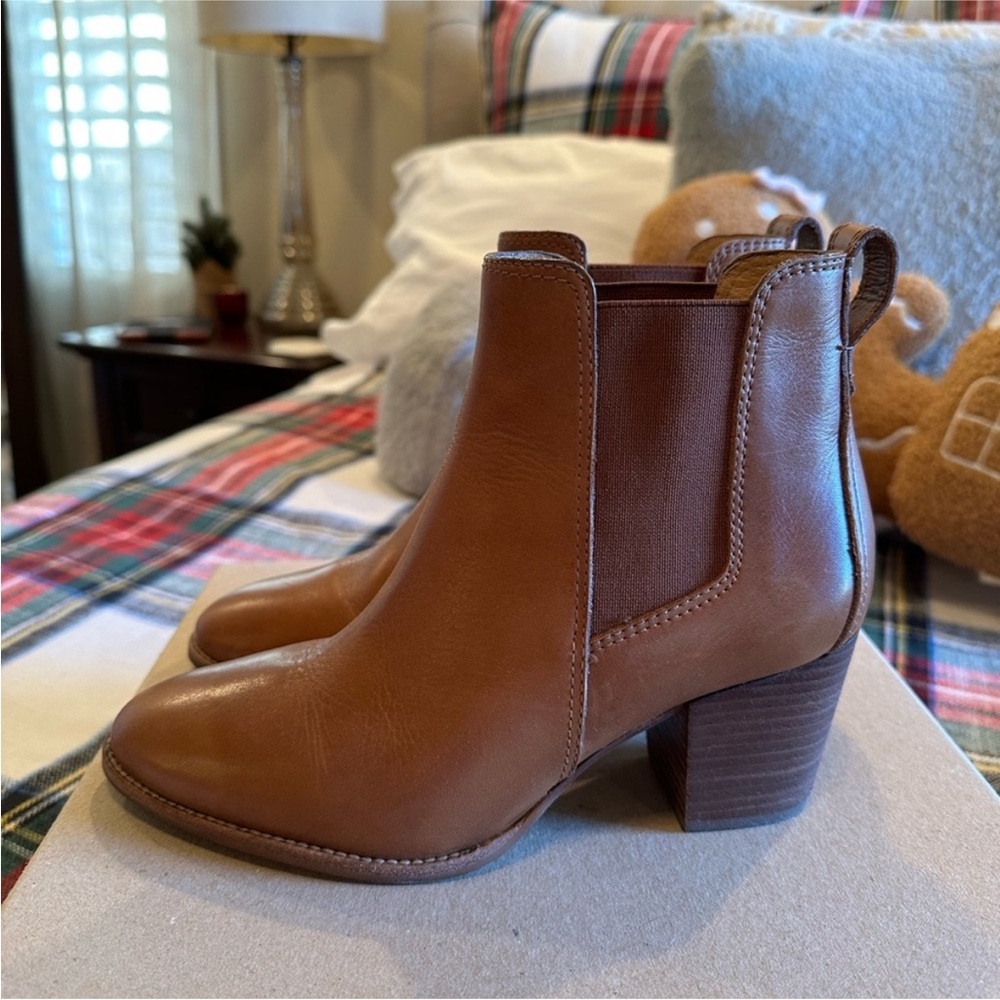 Madewell Chelsea Leather Boots